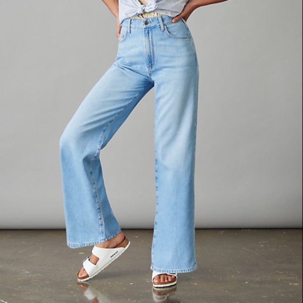 Pilcro wide leg jeans NWT